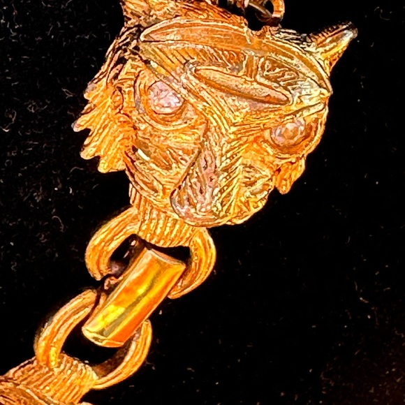 Incredible multi-string pearl necklace with diamond-eyed lions - Picture 5 of 6